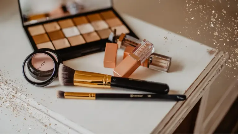Minimalist Makeup